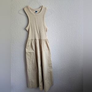Like New Old Navy dress with pockets